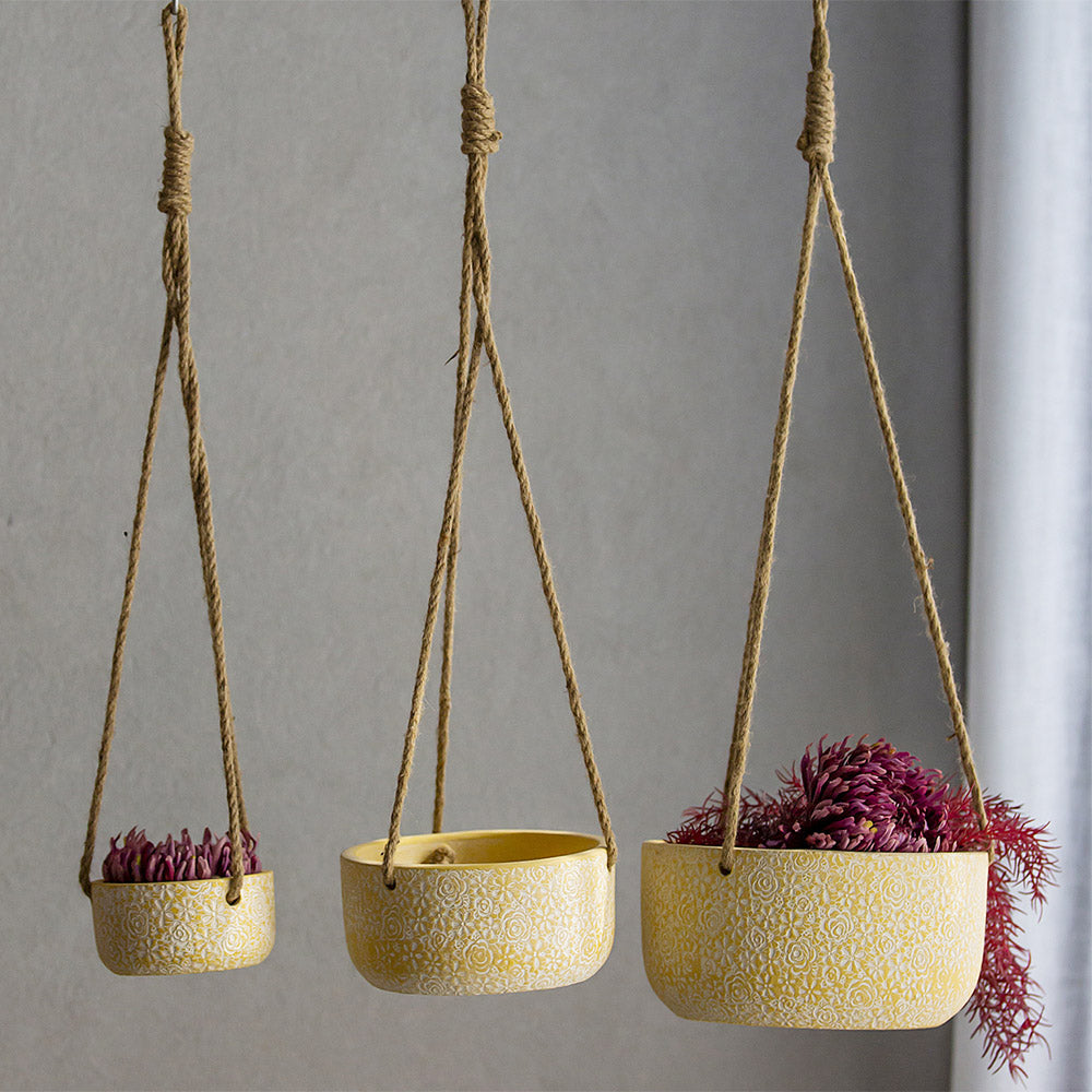 Terracotta Hanging Planter (Set of 3) — Orbis